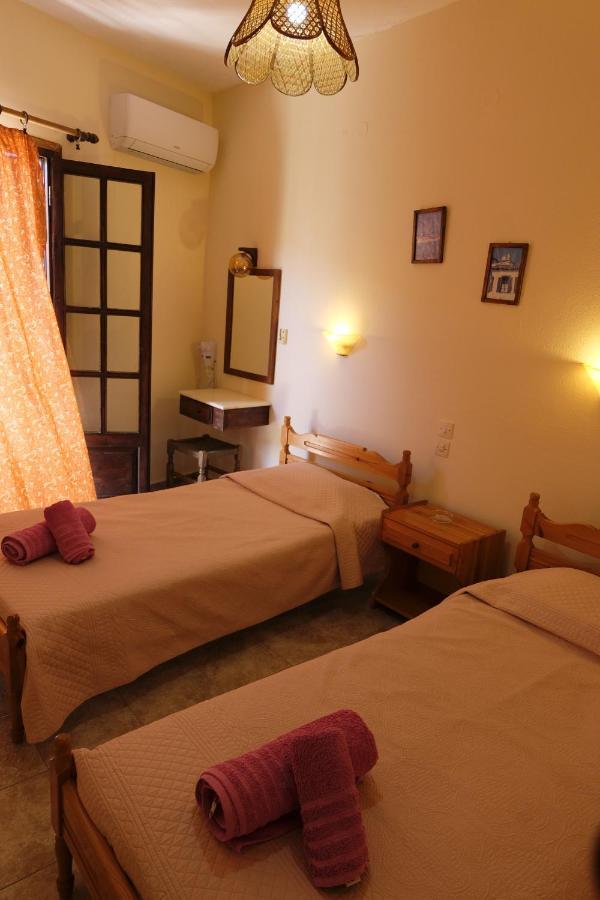 Taxiarchis Apartments Skiathos Town Bilik gambar