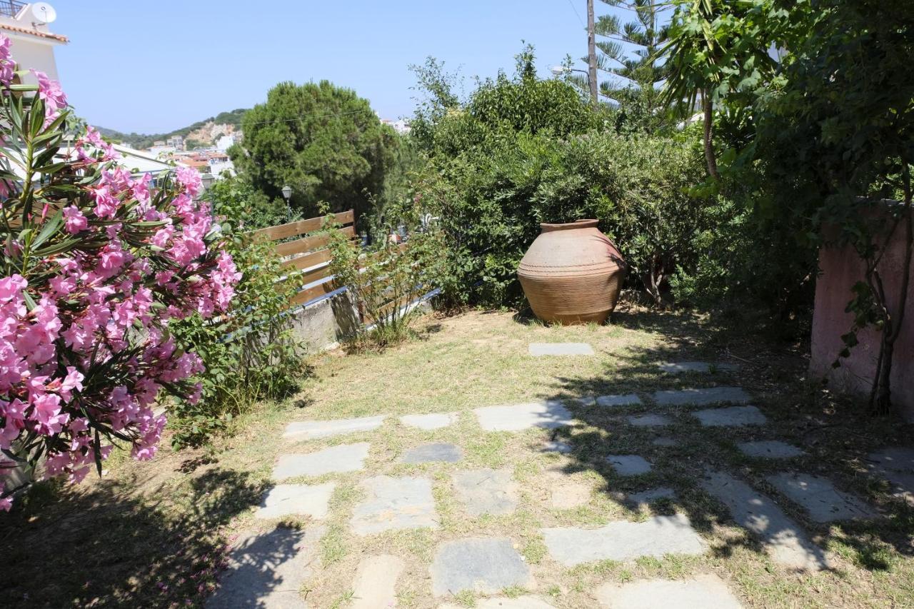 Taxiarchis Apartments Skiathos Town Luaran gambar