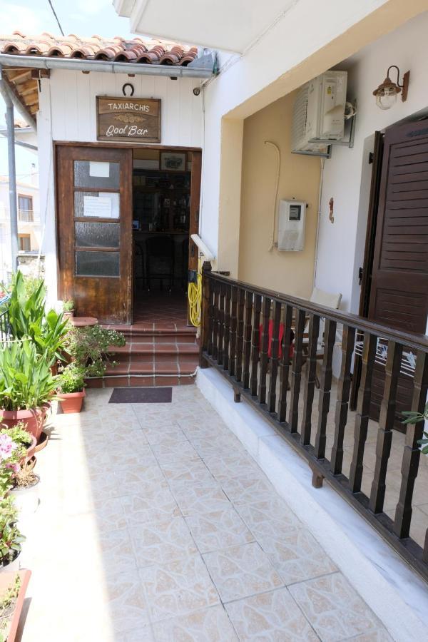Taxiarchis Apartments Skiathos Town Luaran gambar