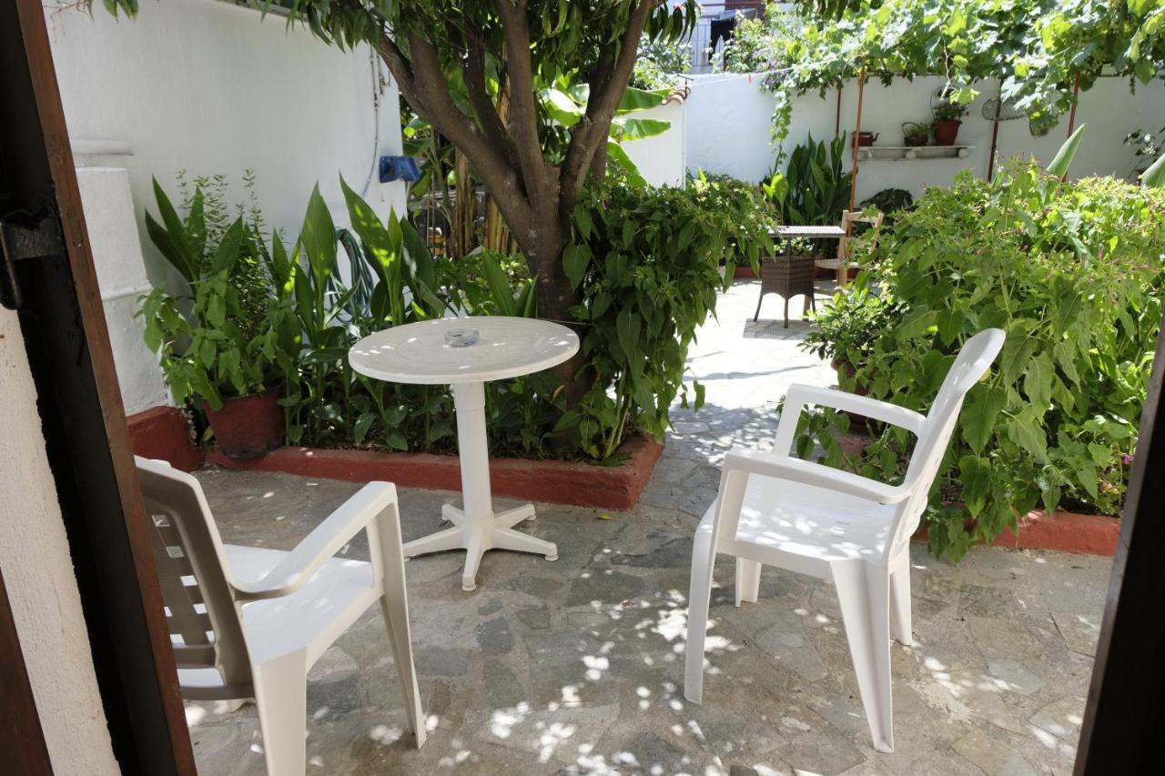 Taxiarchis Apartments Skiathos Town Luaran gambar