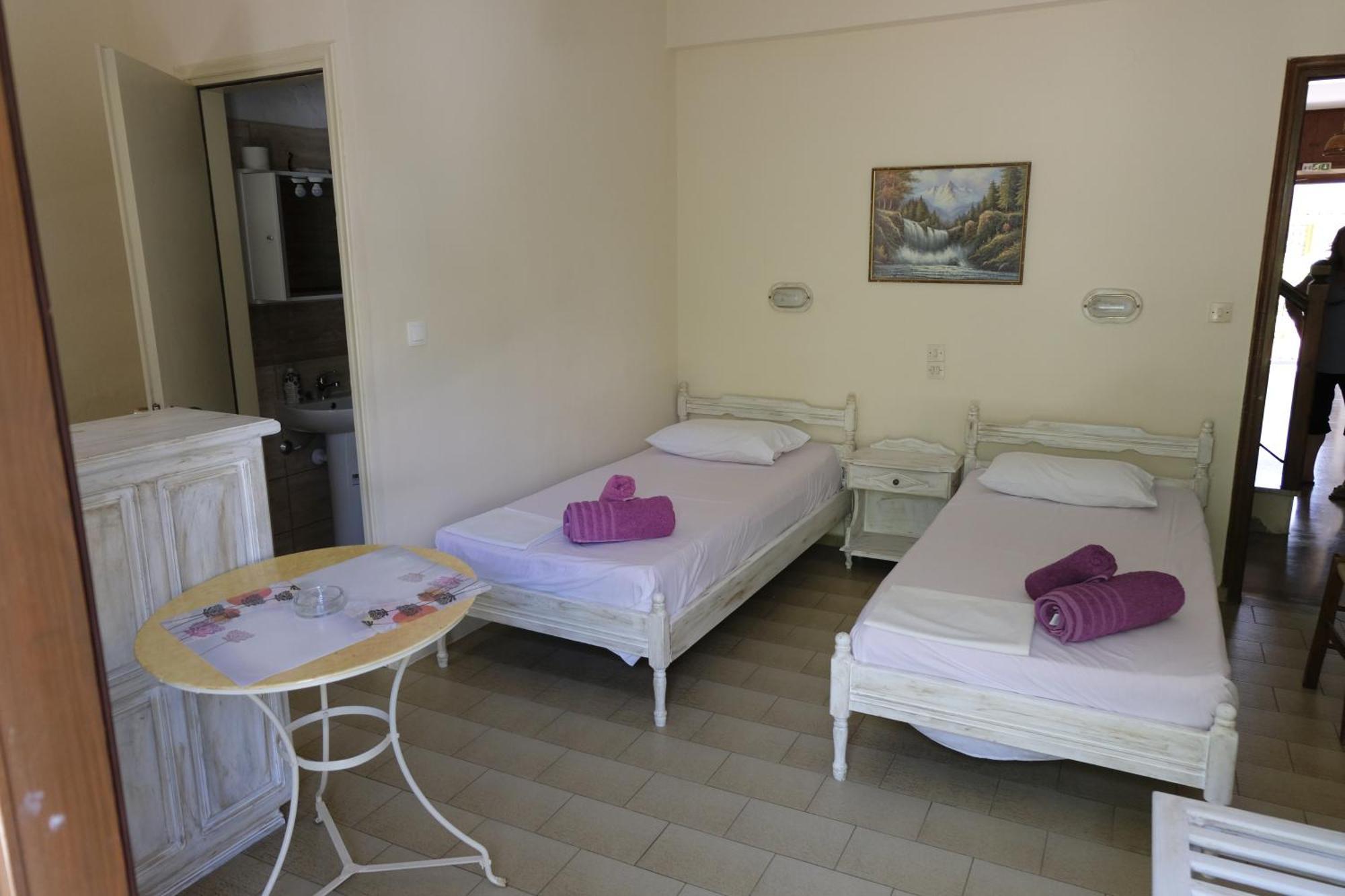 Taxiarchis Apartments Skiathos Town Bilik gambar