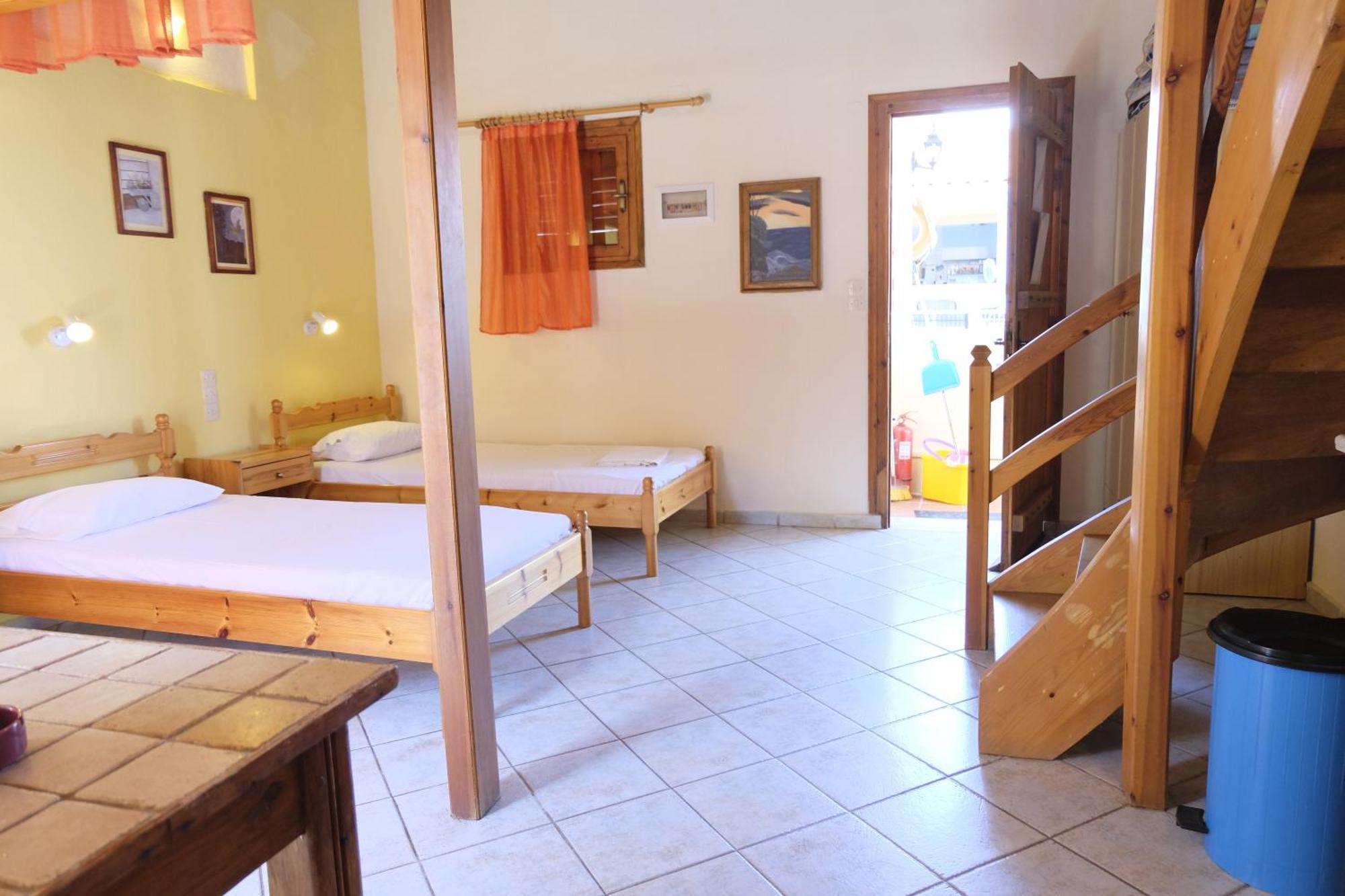 Taxiarchis Apartments Skiathos Town Bilik gambar