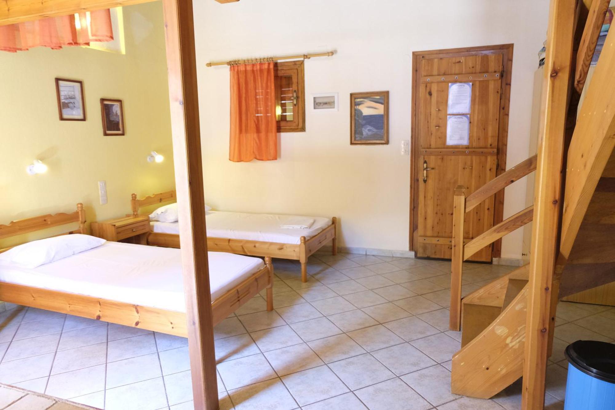 Taxiarchis Apartments Skiathos Town Bilik gambar