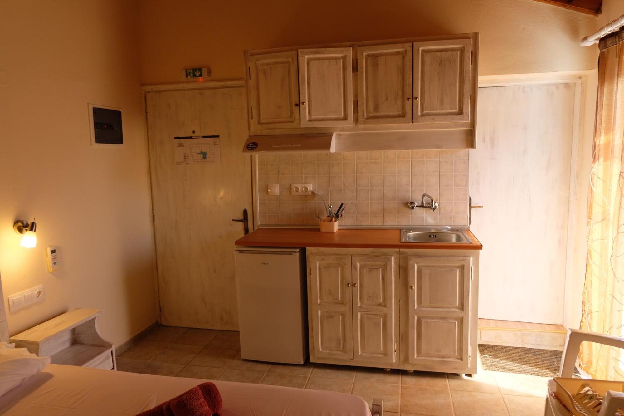 Taxiarchis Apartments Skiathos Town Bilik gambar