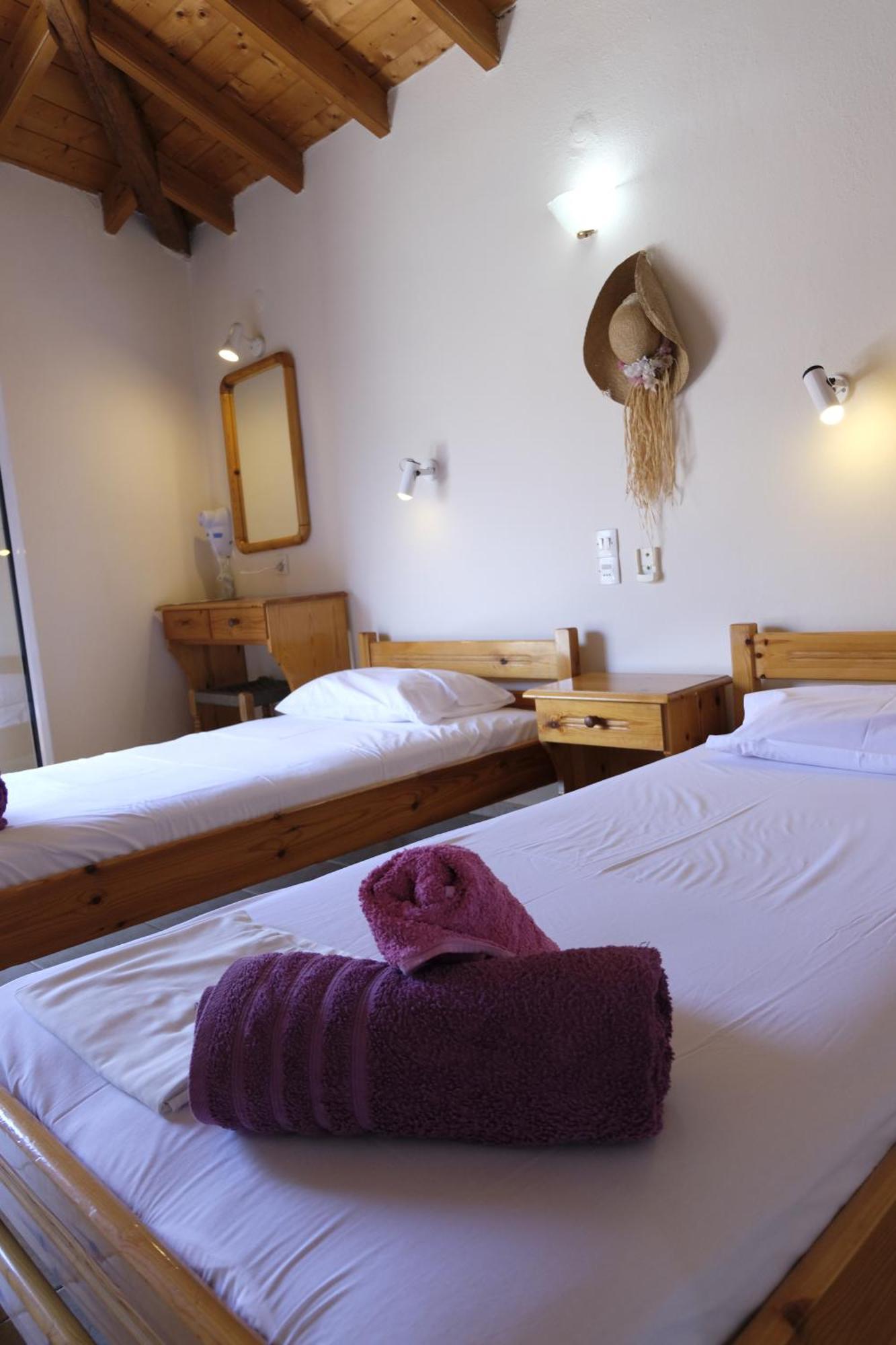 Taxiarchis Apartments Skiathos Town Bilik gambar