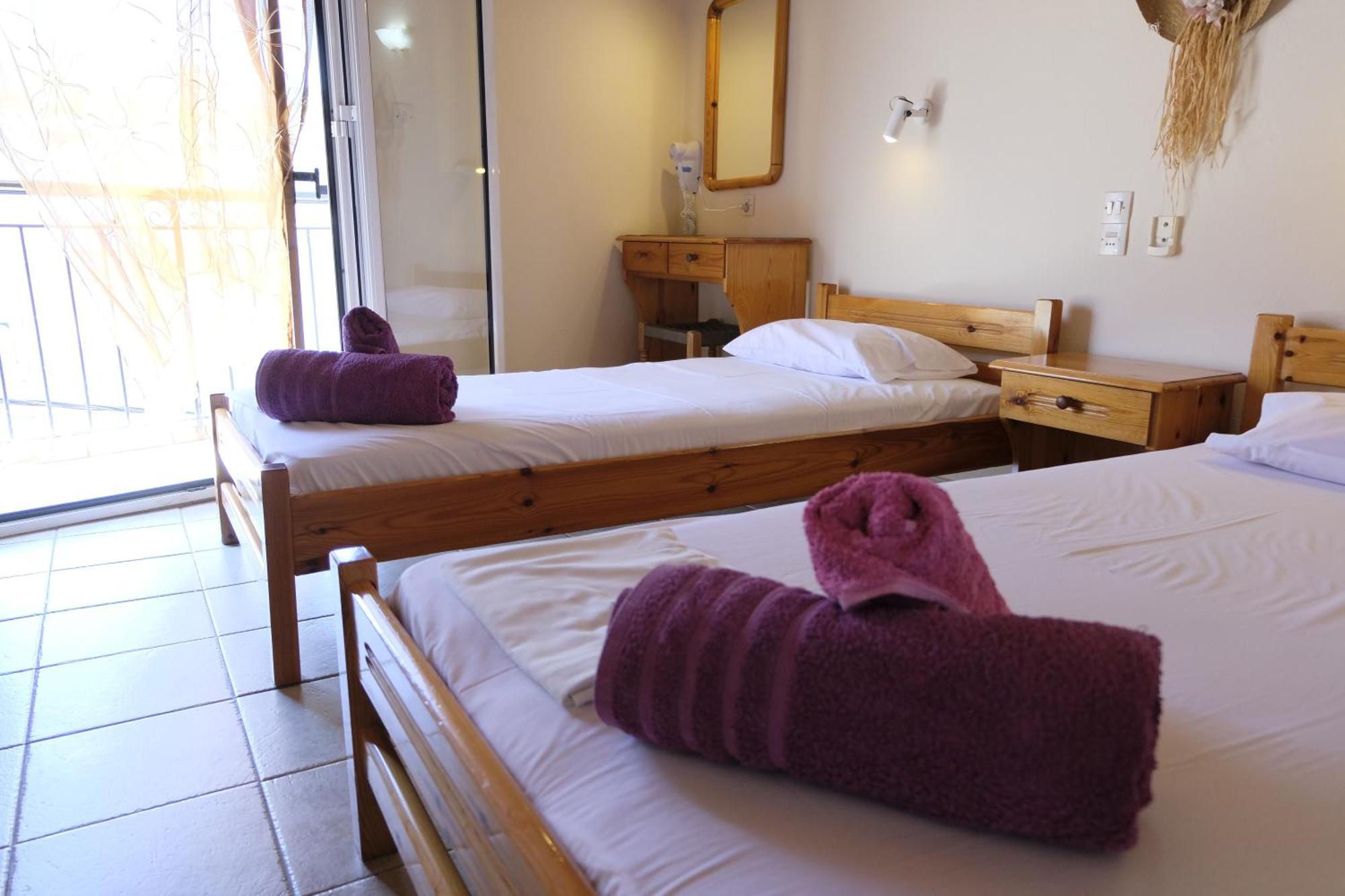 Taxiarchis Apartments Skiathos Town Bilik gambar